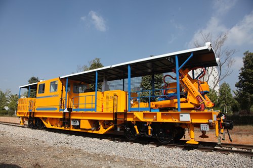 YHGQ-1200數控式氣壓焊軌車